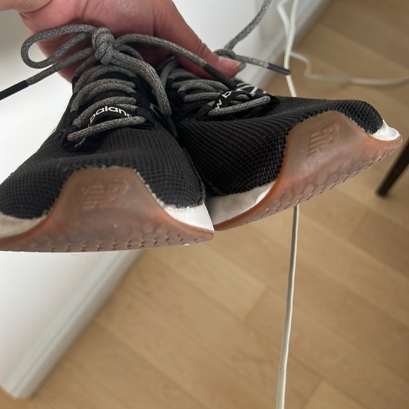 New balance runners in new condition my son outgrew then fast. - Picture 6 of 6